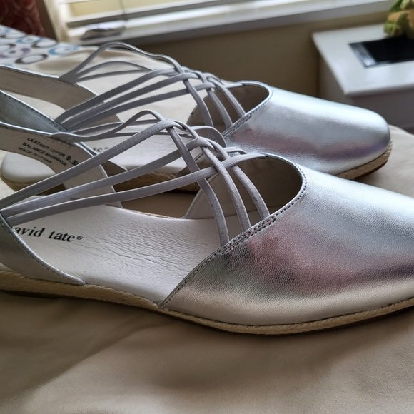 NWOB David Tate Miracle Size 9.5 Silver Shoes - Picture 4 of 5